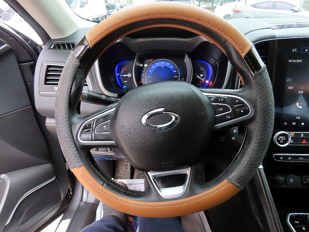 SAMSUNG QM6 - Vista 8