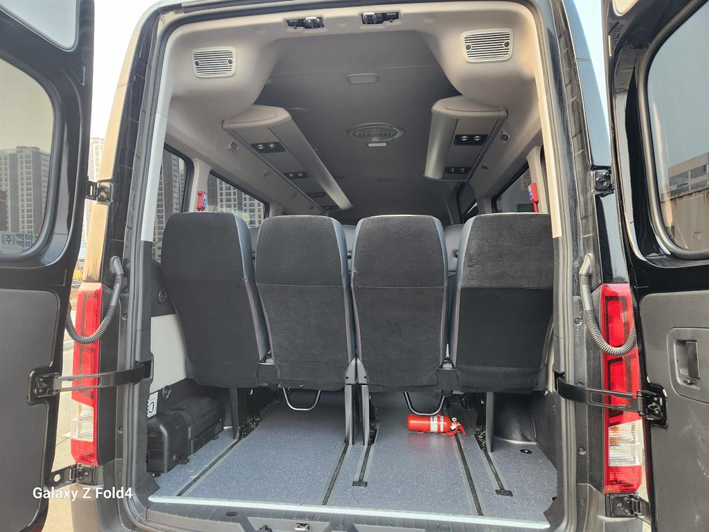 HYUNDAI Solati - Vista 7