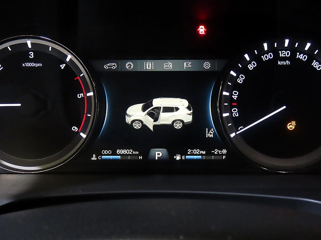 Ssangyong Rexton - Vista 9