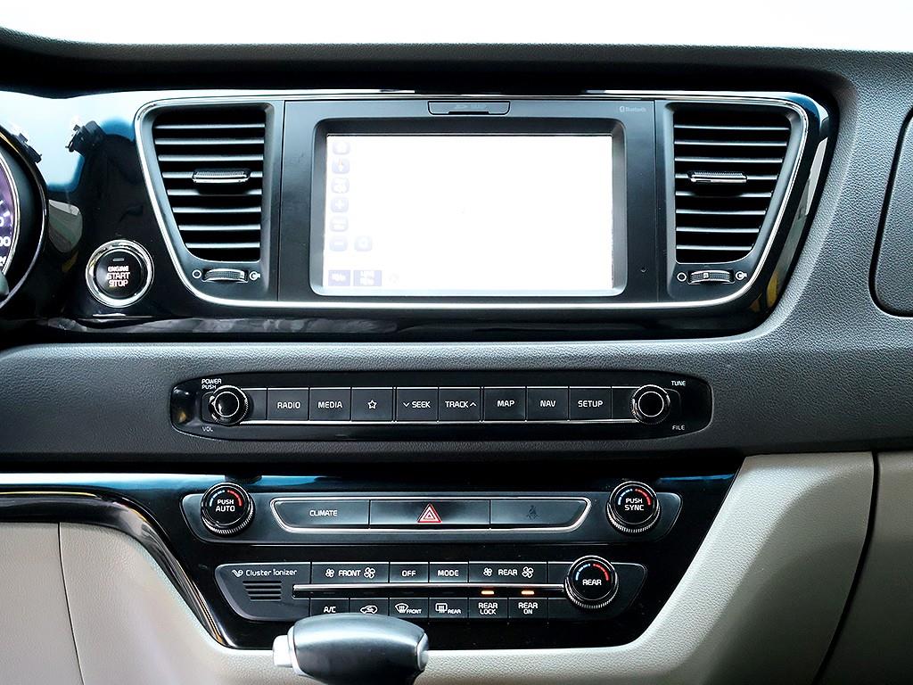 KIA Carnival 2018 Blanco - Importación desde Corea - HF Imports Iquique - Foto 9