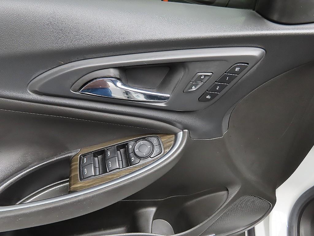 Chevrolet Malibu 2021 Blanco - Importación desde Corea - HF Imports Iquique - Foto 11