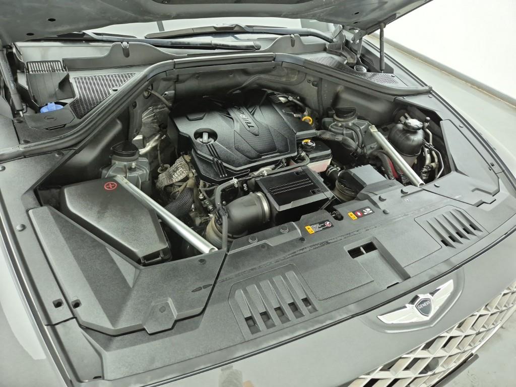 Genesis GV80 - Vista 6