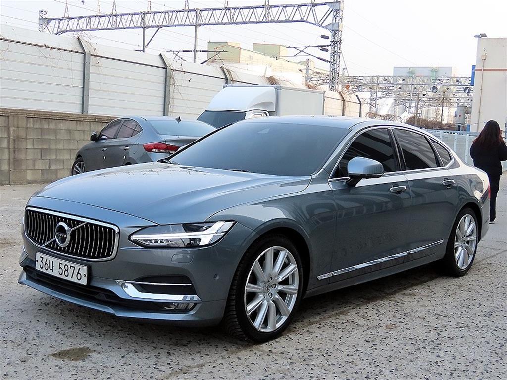 Volvo S90 - Vista 2