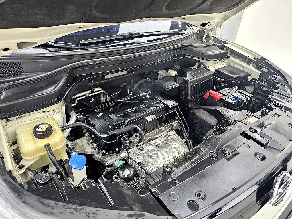 Ssangyong Tivoli - Vista 6