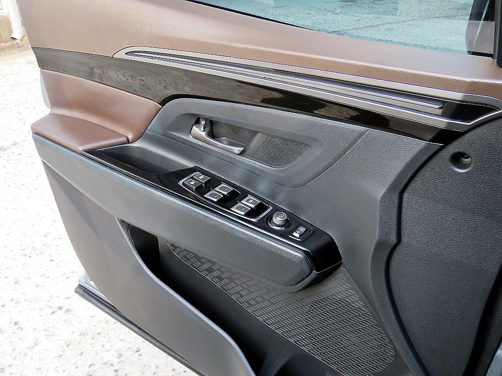 Ssangyong Korando - Vista 11