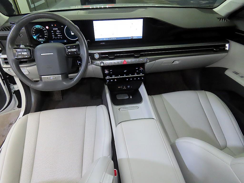 HYUNDAI Grandeur - Vista 10