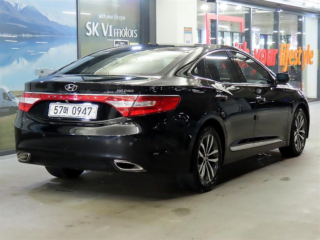 HYUNDAI Grandeur - Vista 4