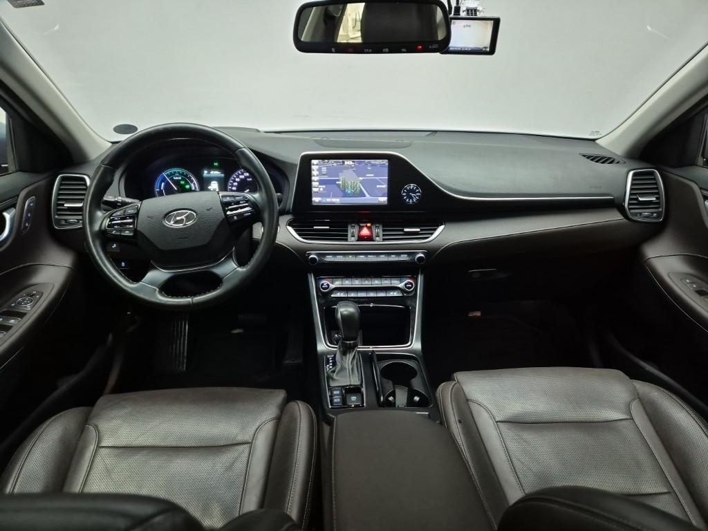 HYUNDAI Grandeur - Vista 6