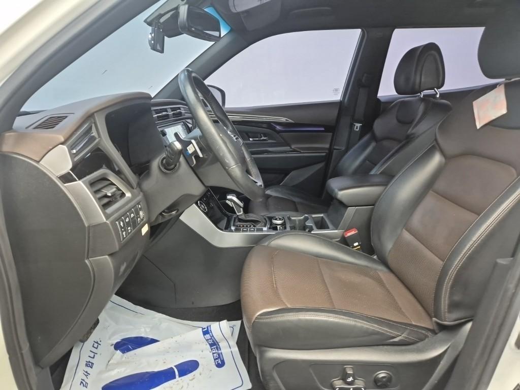 Ssangyong Korando - Vista 11