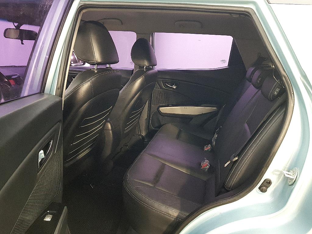 Ssangyong Tivoli - Vista 9