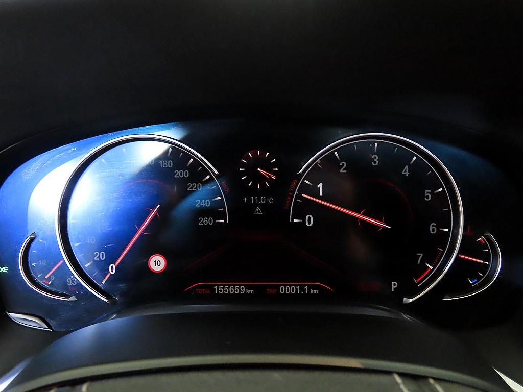 BMW 7 Series - Vista 9