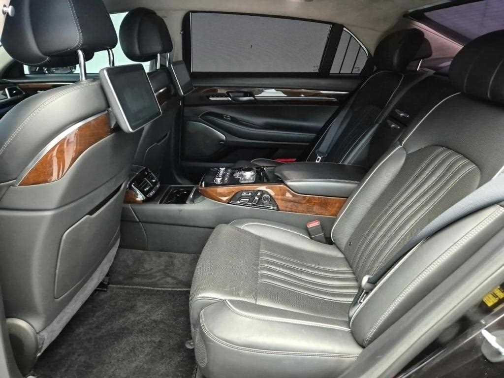 Genesis EQ900 - Vista 12