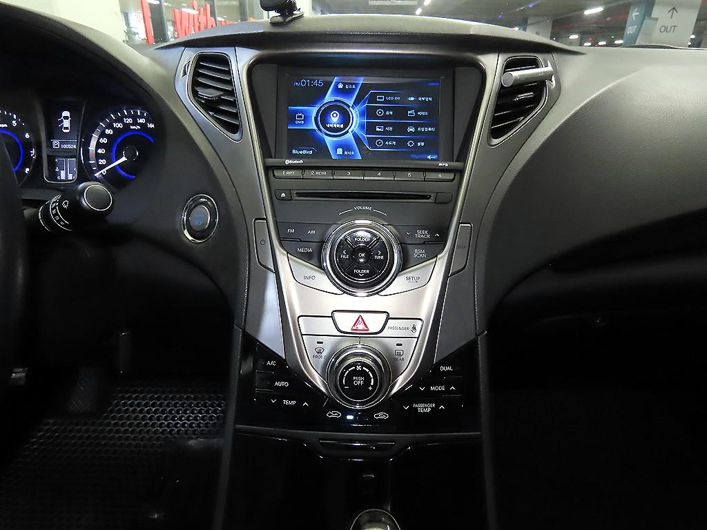 HYUNDAI Grandeur - Vista 11