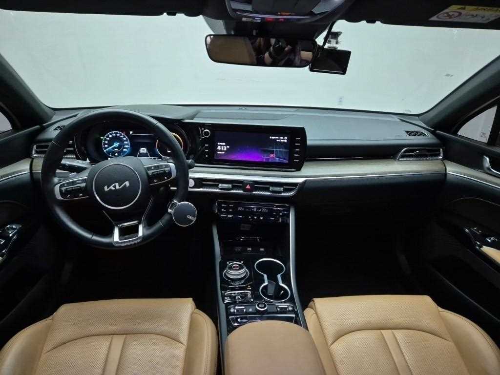 KIA K5 - Vista 7