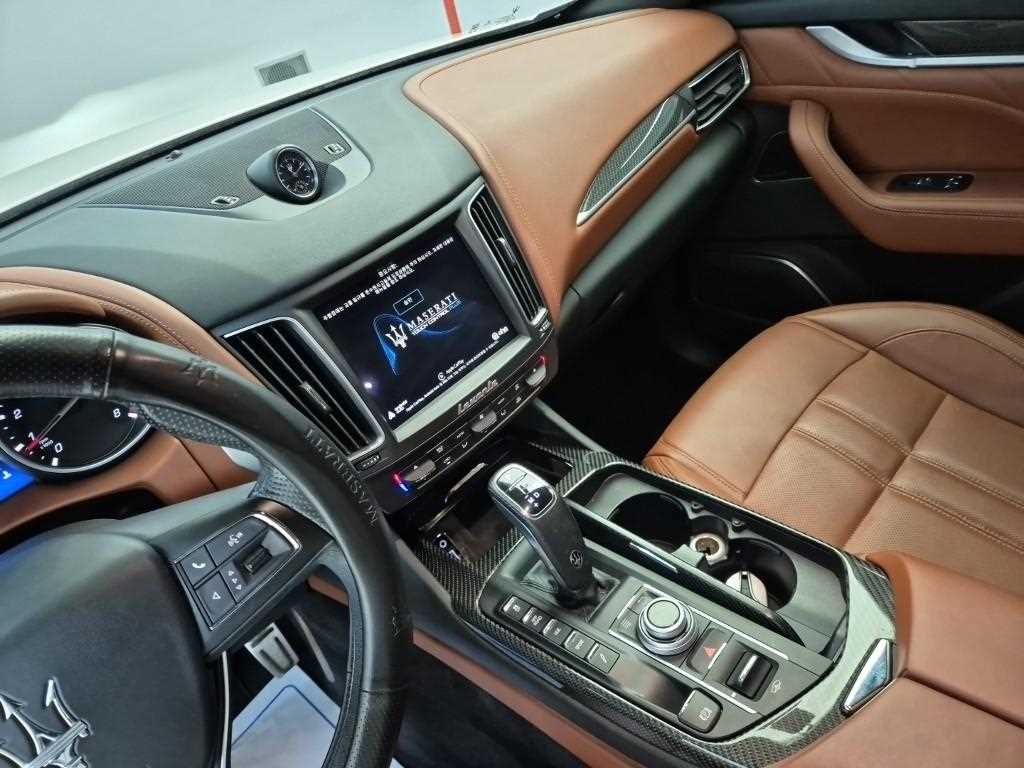 Maserati Levante - Vista 10