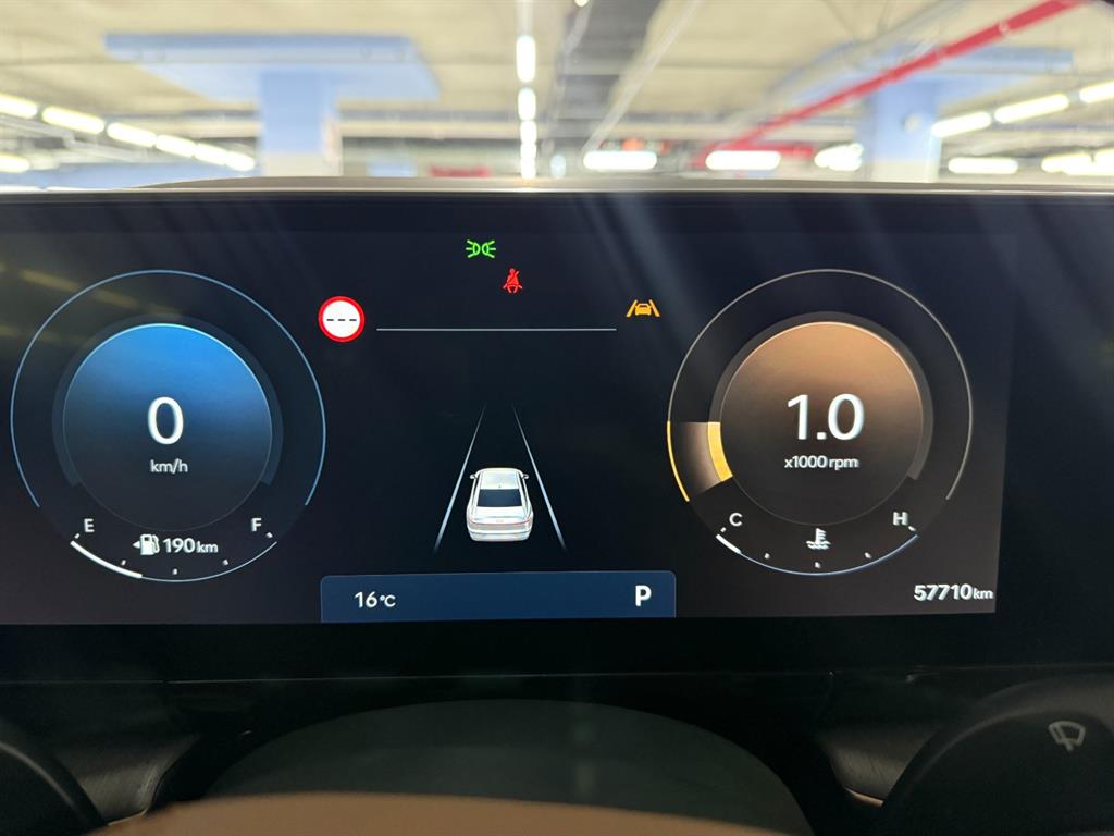 HYUNDAI Grandeur - Vista 9