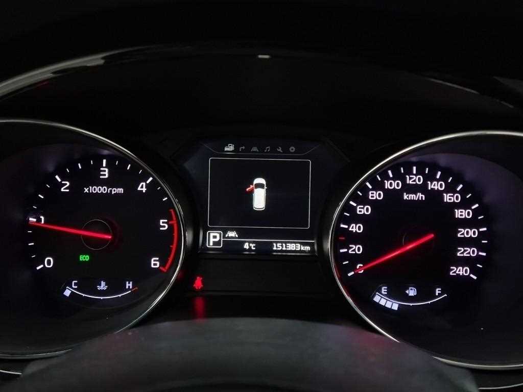 KIA Carnival - Vista 6