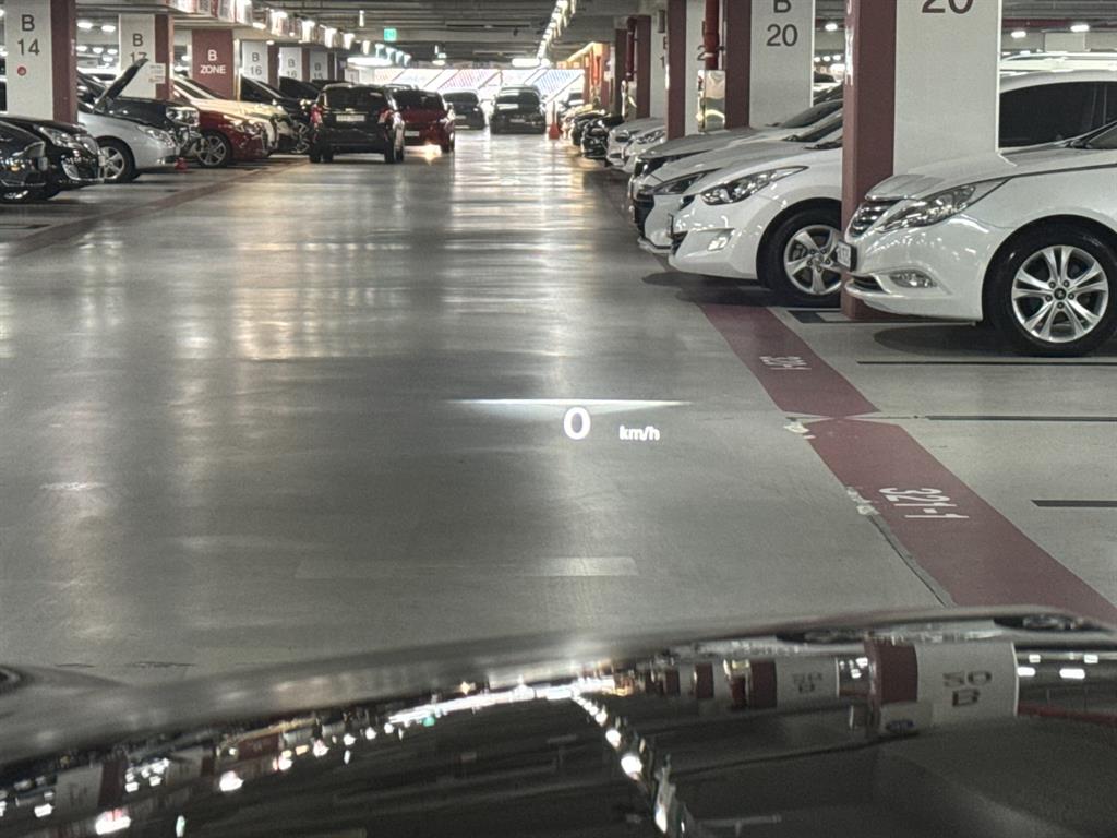 Genesis GV70 2021 Negro - Importación desde Corea - HF Imports Iquique - Foto 18