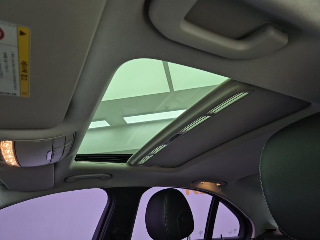 Mercedes Benz C Class 2016 Gris - Importación desde Corea - HF Imports Iquique - Foto 13