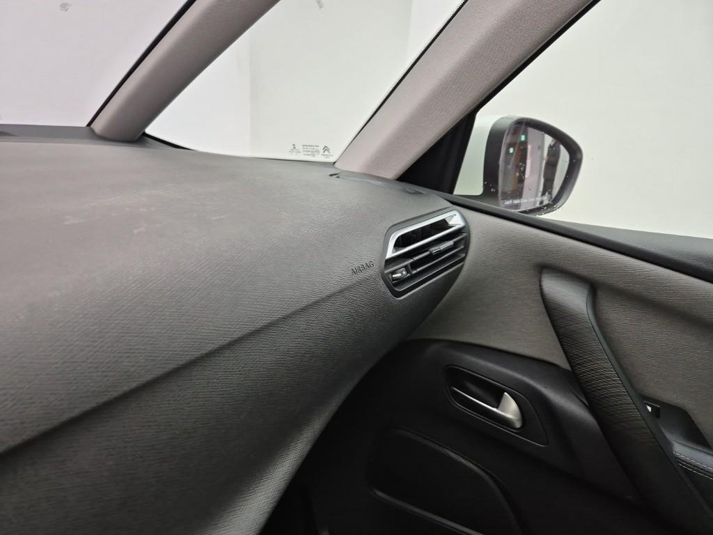 Citroen C4 2016 Blanco - Importación desde Corea - HF Imports Iquique - Foto 17