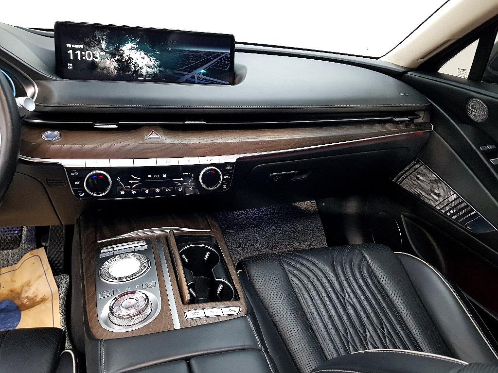 Genesis G80 - Vista 10