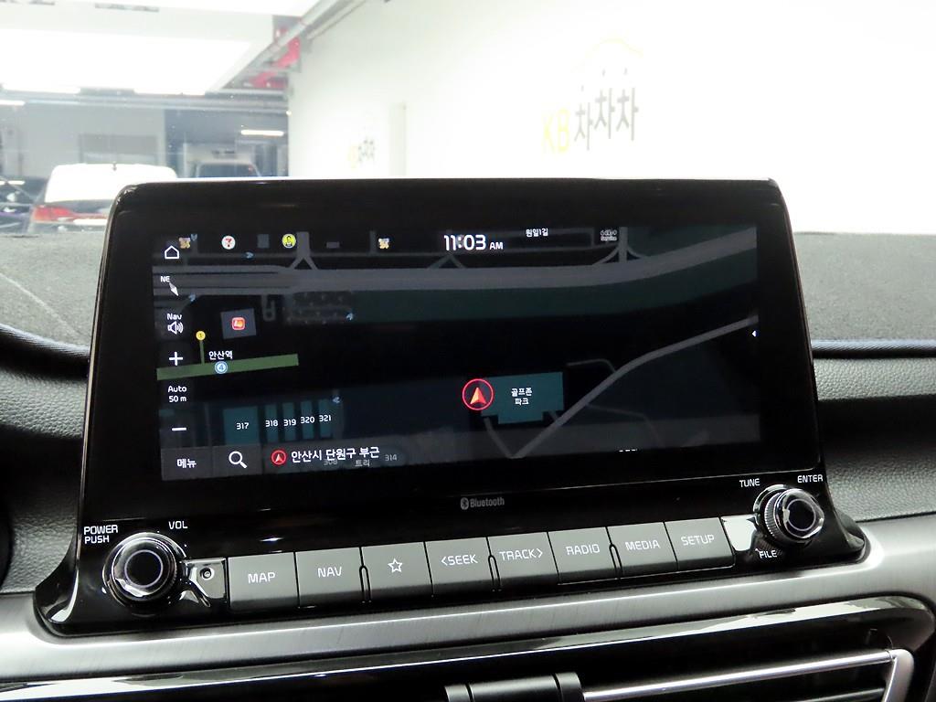 KIA Seltos - Vista 8