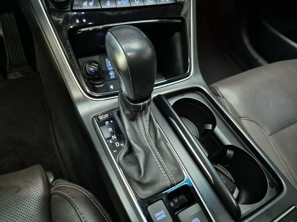 HYUNDAI Grandeur - Vista 7