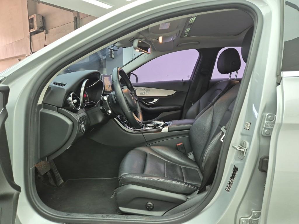 Mercedes Benz C Class - Vista 11