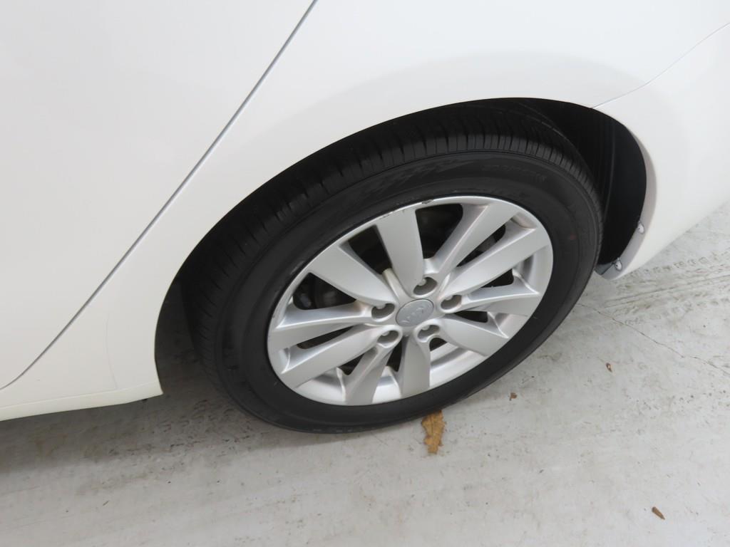 KIA K3 2014 Blanco - Importación desde Corea - HF Imports Iquique - Foto 19