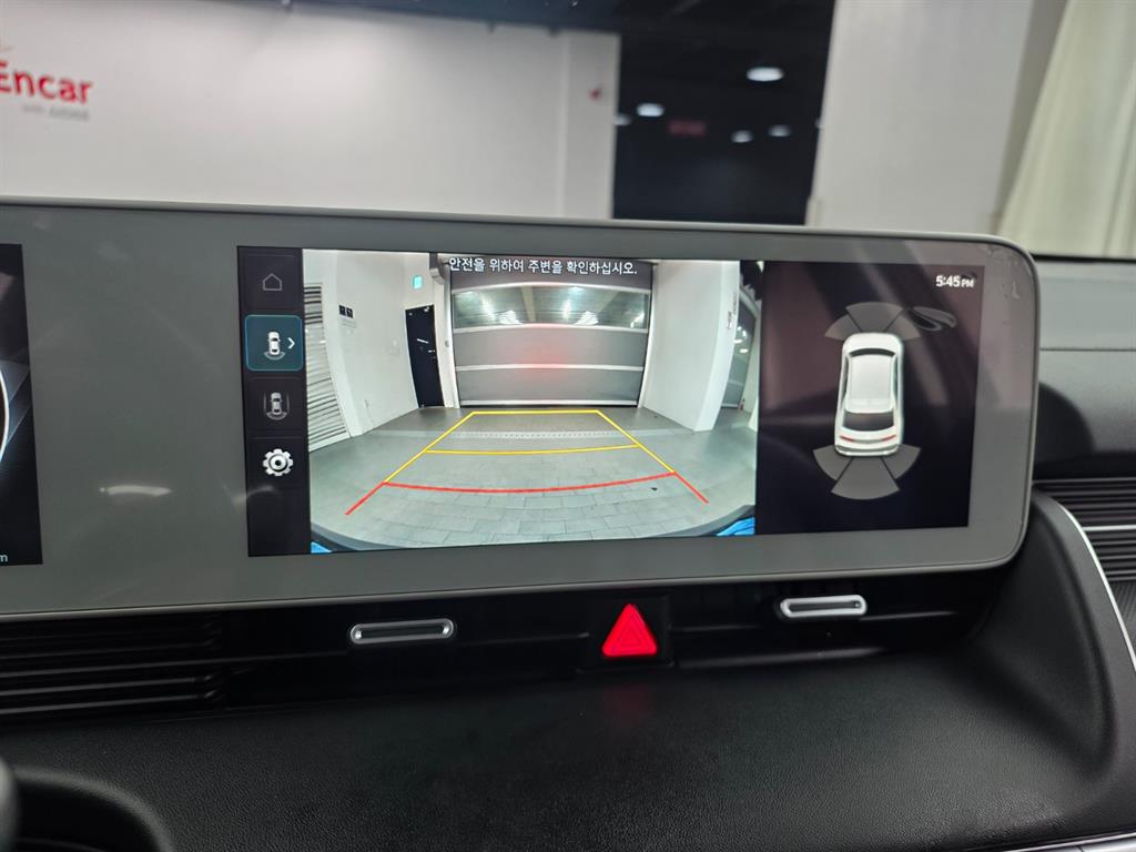 HYUNDAI Ioniq 5 - Vista 8