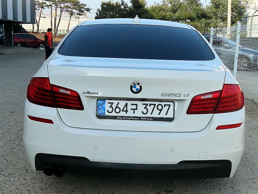 BMW 5 Series - Vista 4