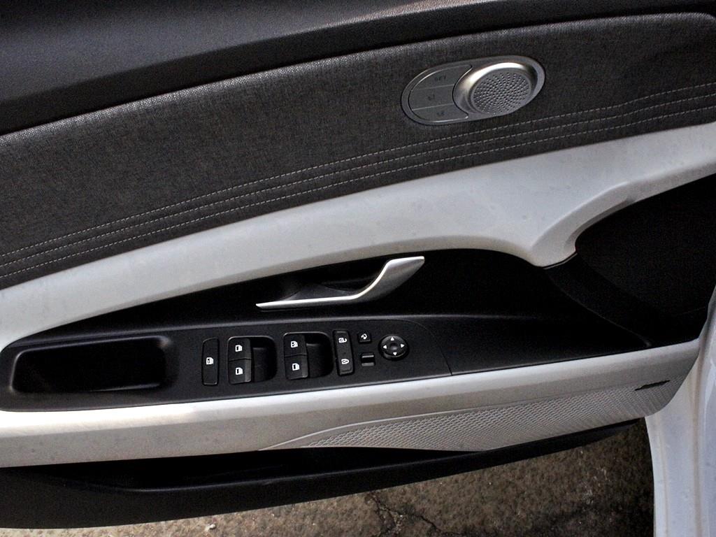 HYUNDAI Avante 2021 Blanco - Importación desde Corea - HF Imports Iquique - Foto 13