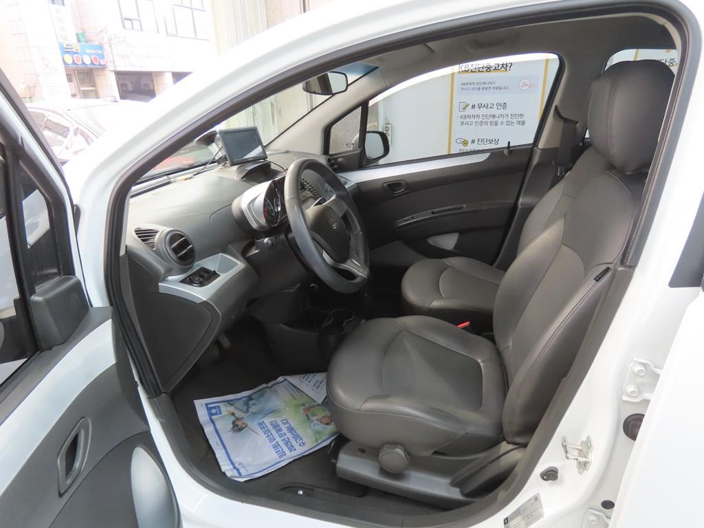 Chevrolet Spark - Vista 5