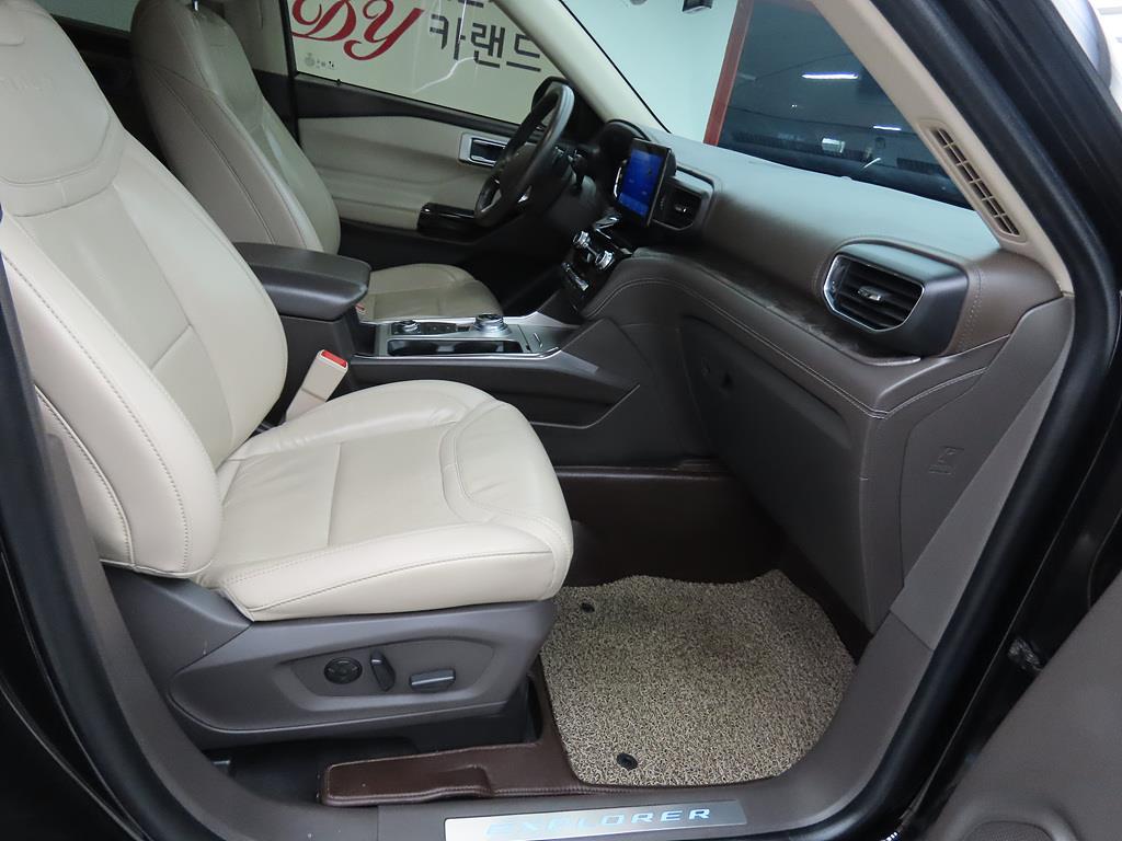 Ford Explorer - Vista 6