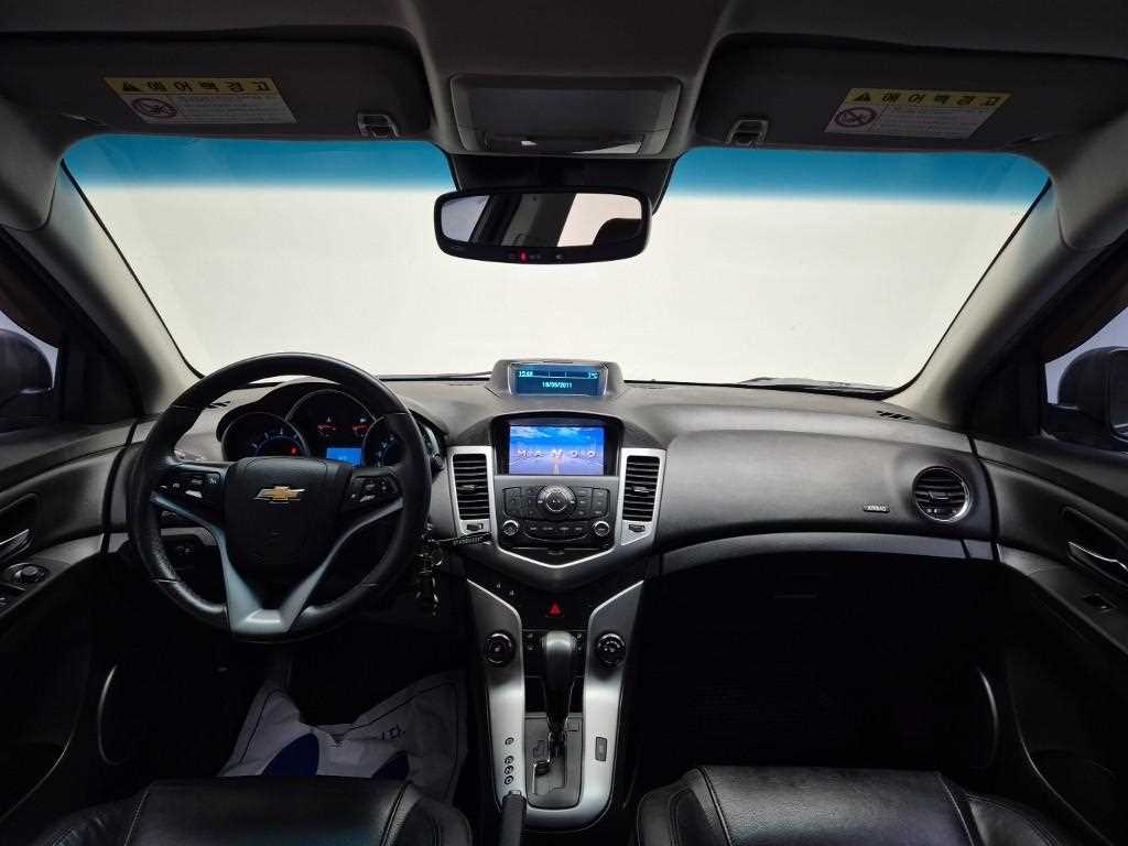 Chevrolet Cruise - Vista 7