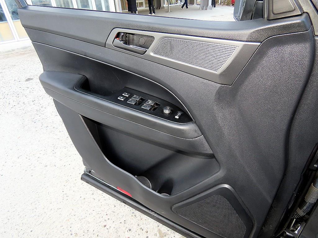 Ssangyong Rexton - Vista 11