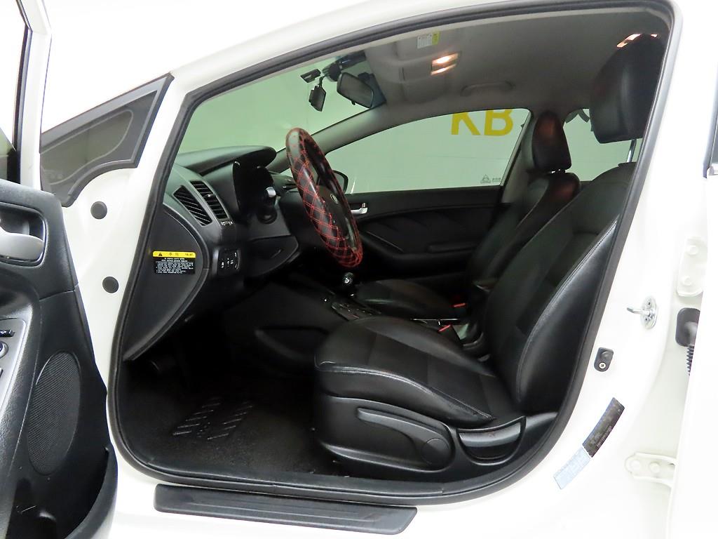 KIA K3 2015 Blanco - Importación desde Corea - HF Imports Iquique - Foto 14