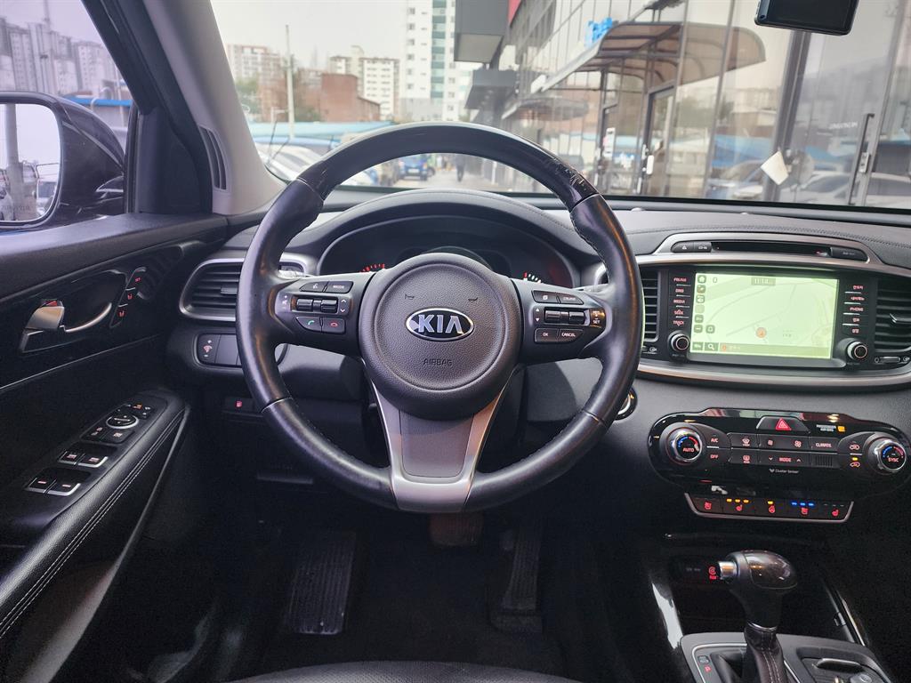 KIA Sorento - Vista 10