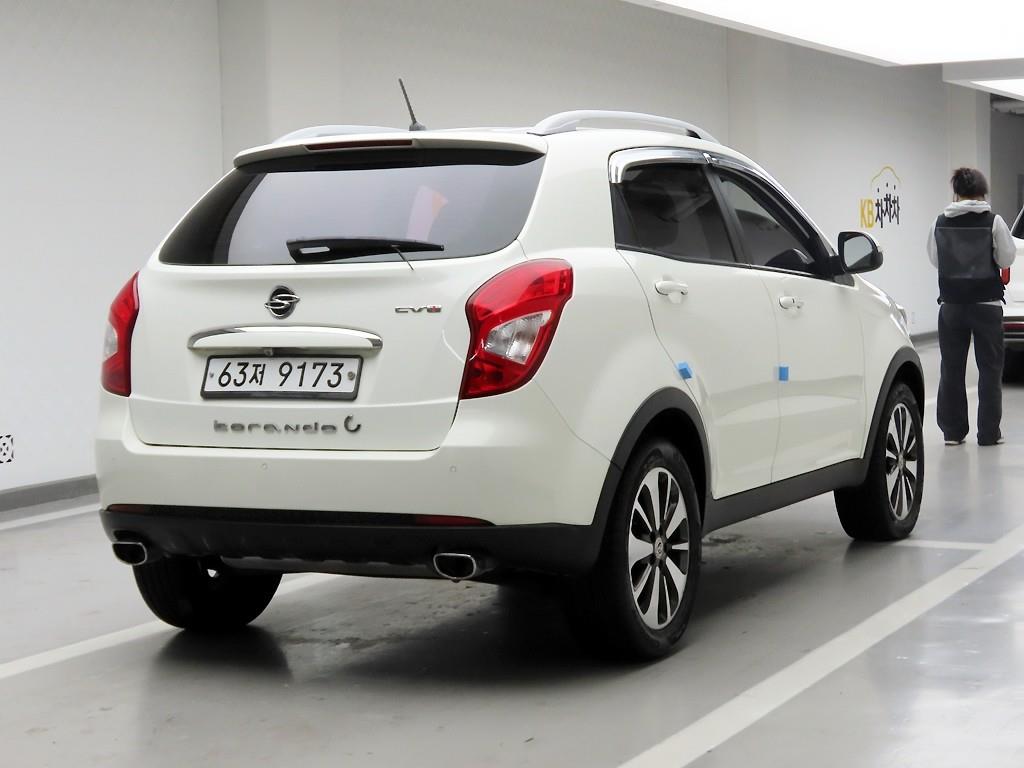 Ssangyong Korando - Vista 4