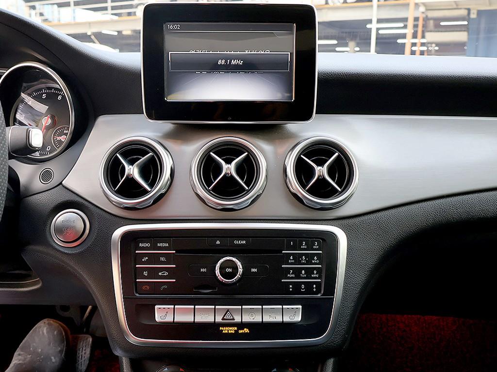 Mercedes Benz GLA Class 2019 Blanco - Importación desde Corea - HF Imports Iquique - Foto 8