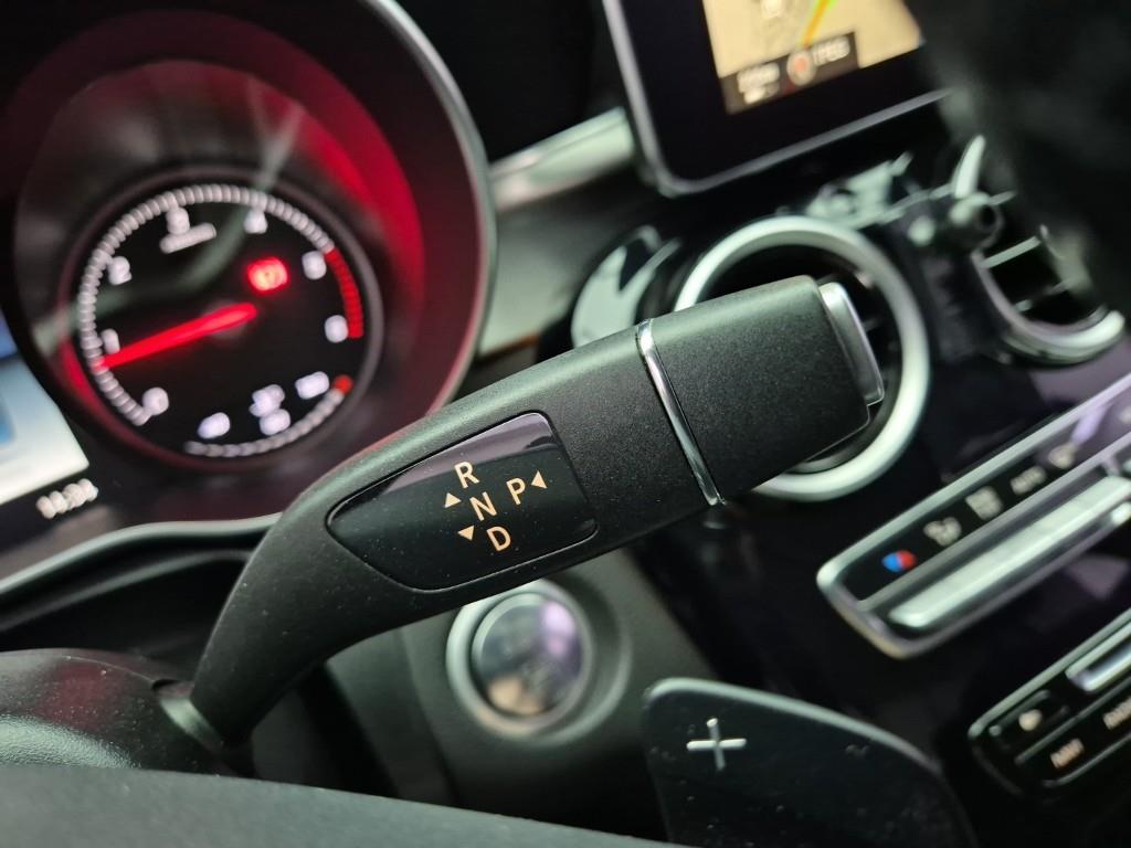 Mercedes Benz C Class - Vista 8