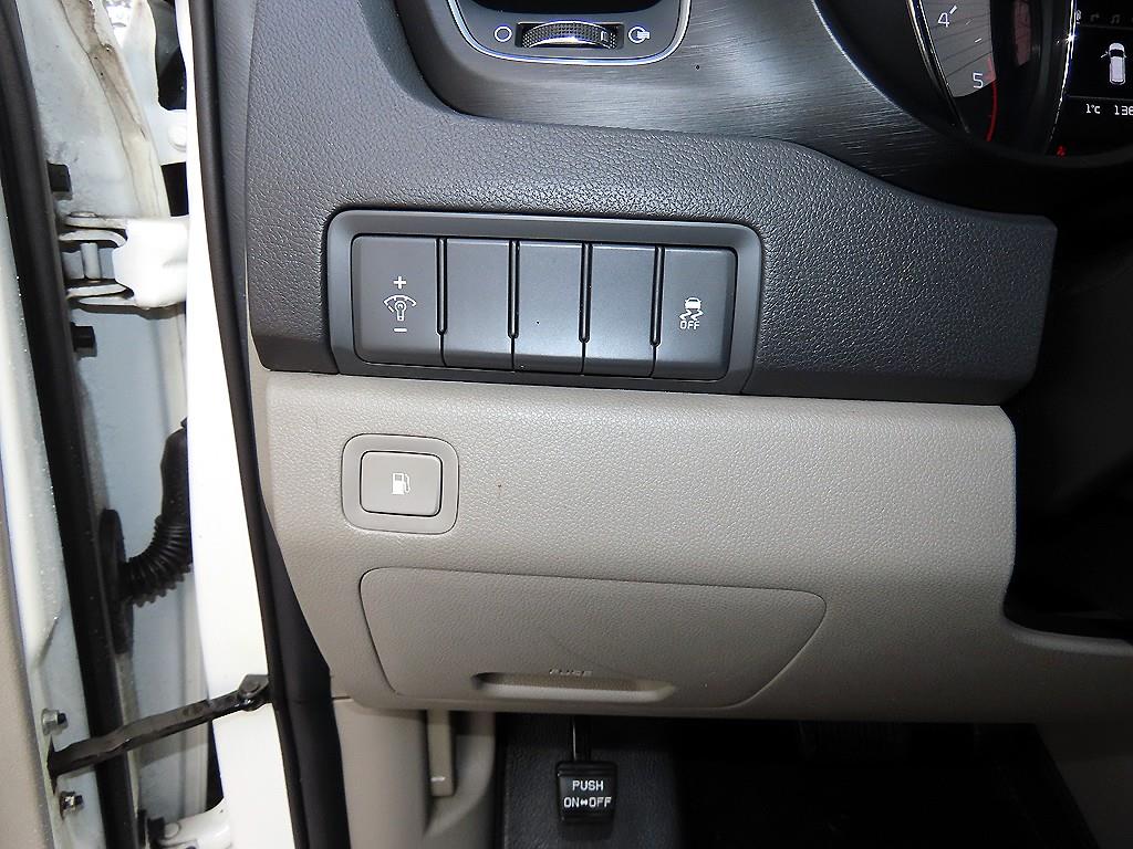 KIA Carnival 2017 - Importación desde Corea - HF Imports Iquique - Foto 13