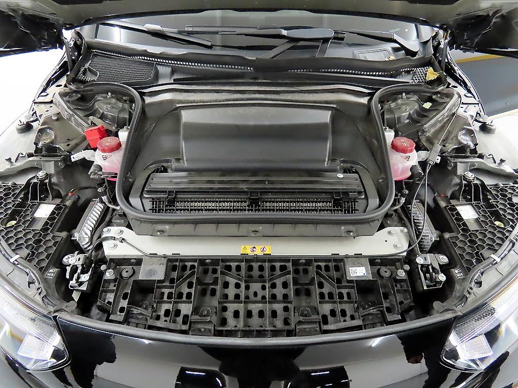 Mercedes Benz EQE 2023 Blanco - Importación desde Corea - HF Imports Iquique - Foto 19