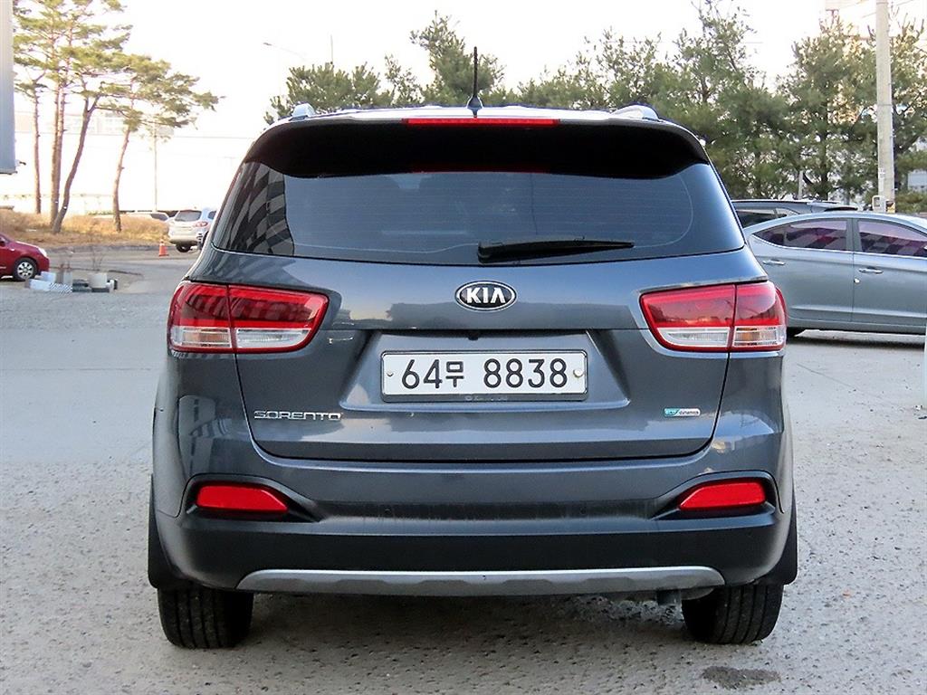 KIA Sorento - Vista 4