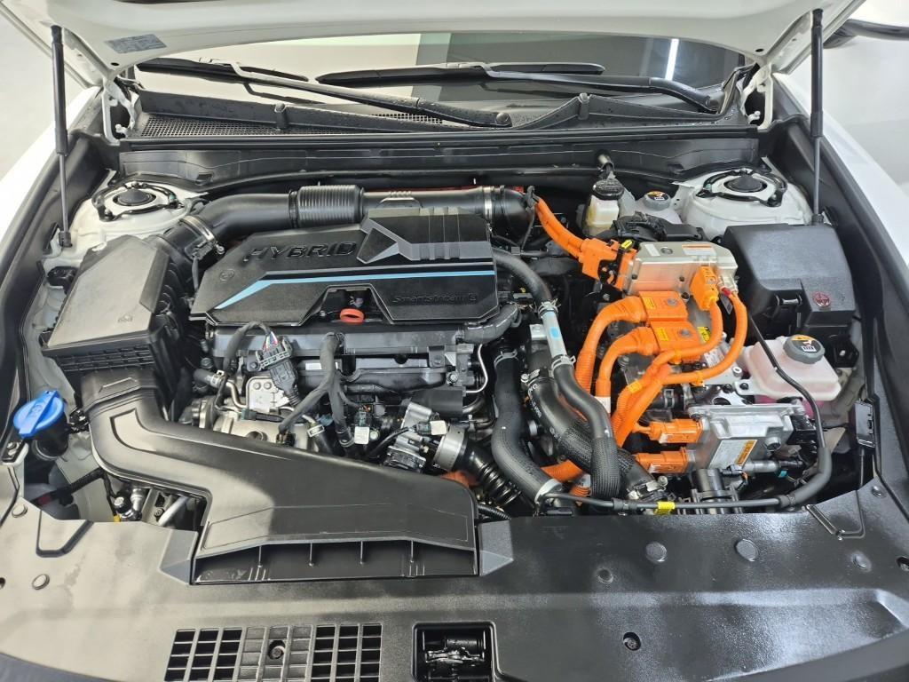 HYUNDAI Grandeur - Vista 5