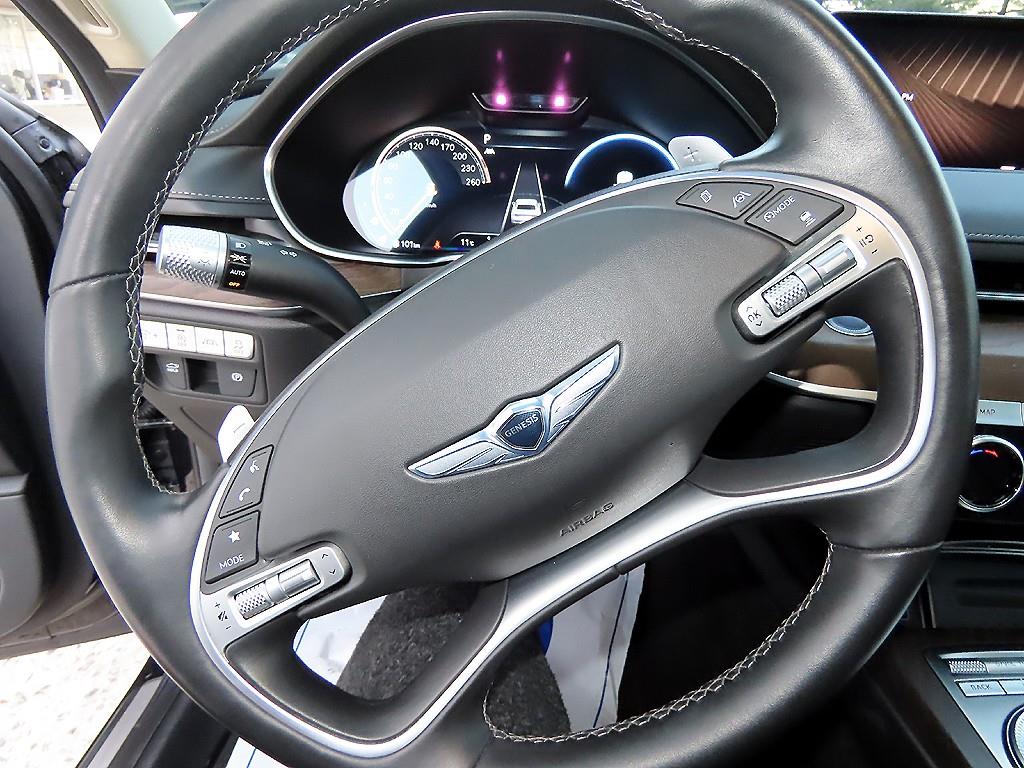 Genesis G80 - Vista 8