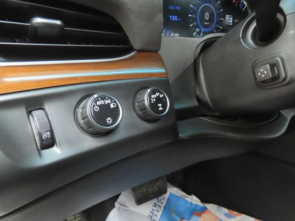 Cadillac Escalade - Vista 10