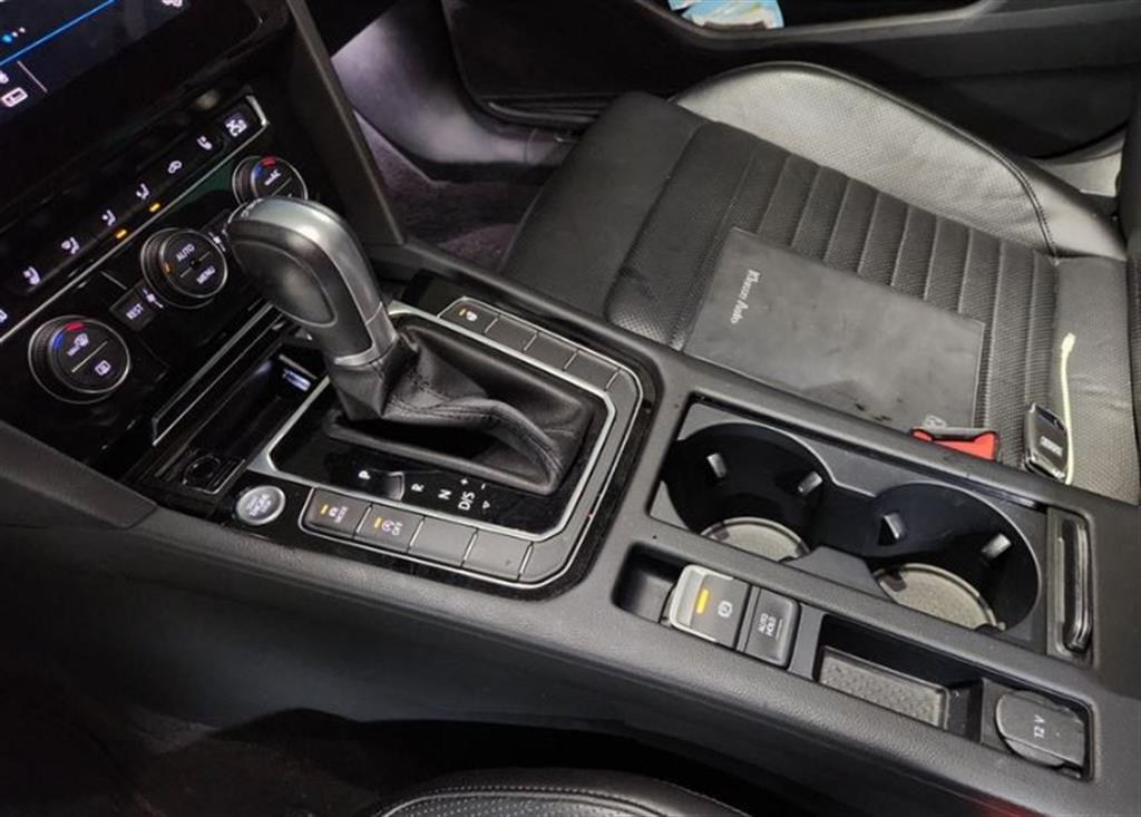 Volkswagen Passat 2018 Negro - Importación desde Corea - HF Imports Iquique - Foto 7