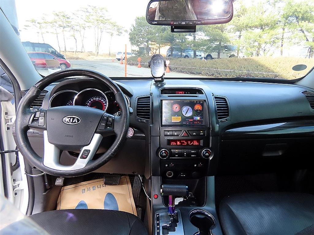 KIA Sorento - Vista 7