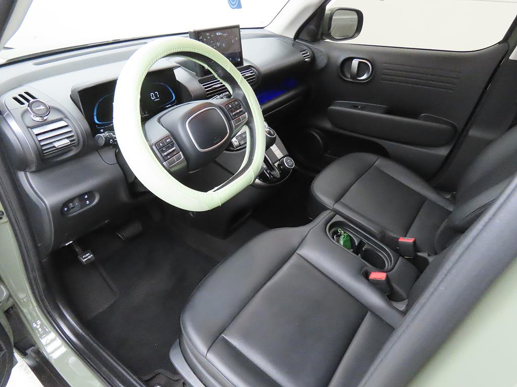 HYUNDAI Casper - Vista 6